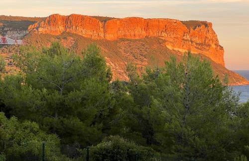 Magnifique Appartement à Cassis,Parking,2 pas du Port - Photo 4
