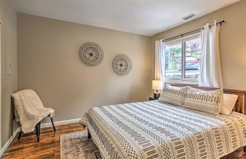 Inviting Vernon Twp Condo with Private Balcony! - Foto 13