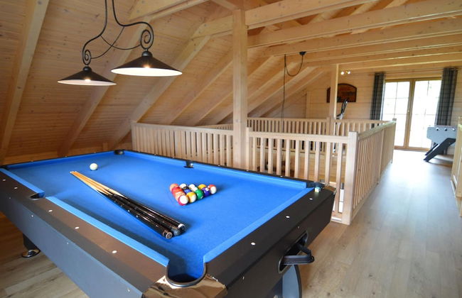 Sumptuous Chalet in Septon with Sauna & Hot Tub - Photo 22