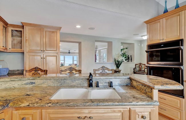 Stones Throw Beachfront Premier Suite 4 Views - Foto 28