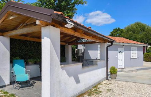 One-Bedroom Holiday Home In Zminj - Photo 10