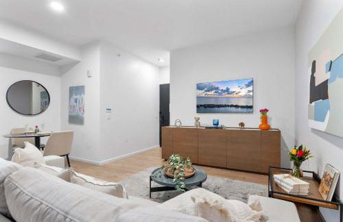 MVR - SupErhost Stay 10 Yrs of 5-Star Service - Foto 7