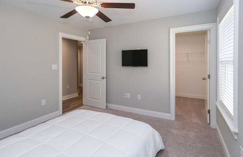 Spacious Hazel Green Home with Fireplace, Yard! - Foto 27