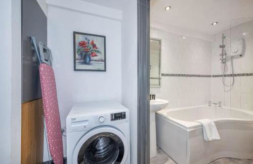 *F4GH for your most relaxed & Cosy stay + Free Parking + Free Fast WiFi * - Foto 20