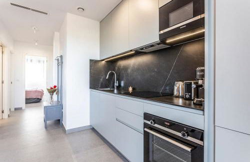 Sea view stylish apartment - Foto 11