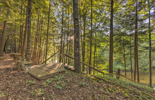 Charming Thompsonville Home with On-Site River! - Foto 32