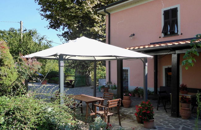 Holiday Home in Mulazzo With Natural Pond - Foto 24