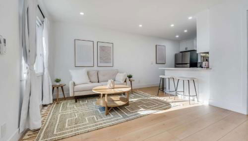 Brand New Apt w Parking Blocks from Downtown- E - Foto 2