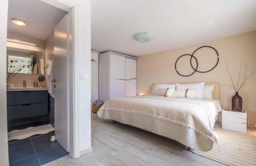 Holiday home in Oprtalj - Istrien 37043 - Foto 1