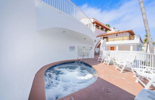 Immaculate Corner Condo with Golf Cart Just Steps to Beach - Foto 21