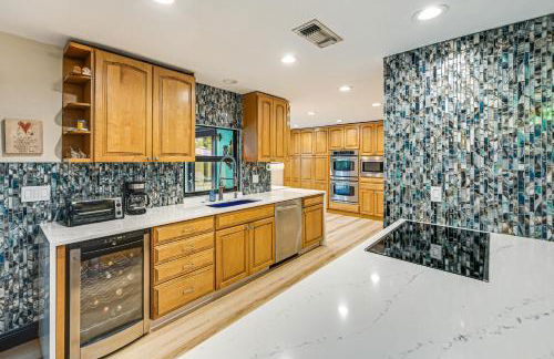 4 Mi to Beach Pet-Friendly Home in Naples! - Photo 8