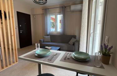 Phil's Apartments - Photo 21