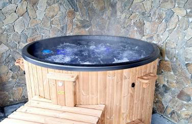 Osada Sierpnica - Uroczy dom z kominkiem i balią w Górach Sowich - Foto 63