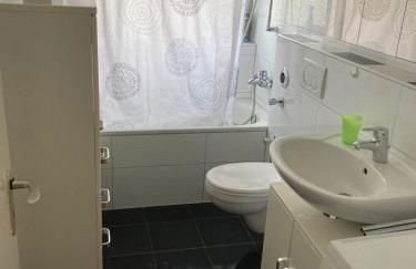 Rentarooms - Photo 3