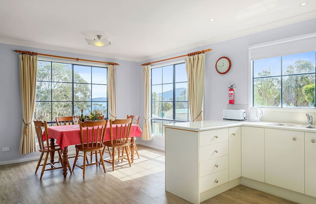 Omaroo Cottage Bruny Island - Photo 9