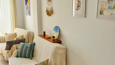 Terrace with Stunning View 5 Min to Beach - Foto 3