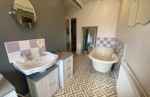 Welsh Retreat with Stunning Views sleeps upto 4 - Foto 14