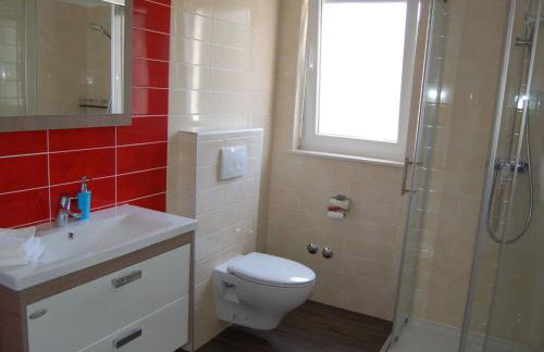 Modern Holiday Home With Terrace, Near the Sea - Foto 22