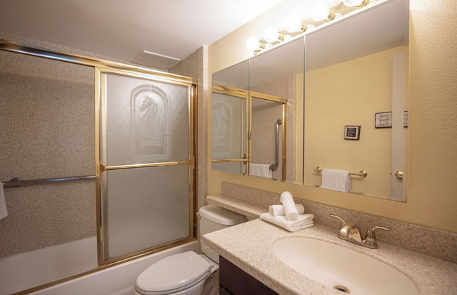 Stay together on the strip - 6 comfy beds w/view! - Foto 23