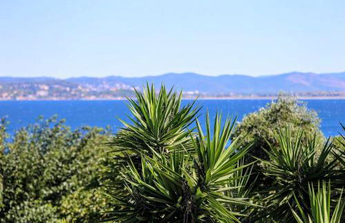 Villa l'Arbanaise vue mer piscine presqu'Ile Giens BY HC - Foto 24