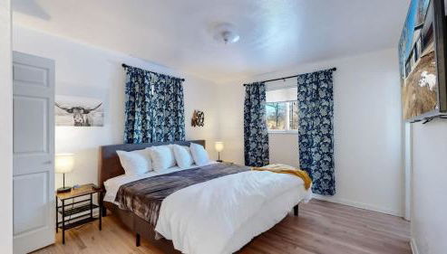 Spacious Arvada Family Home with King Beds and Office - Foto 3