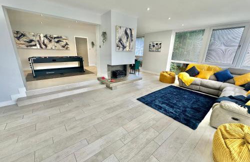 5 Bed House - Pool - Hot Tub - Sauna - Pool Table - Near New Forest and Beach - Sleeps 12 - Photo 26