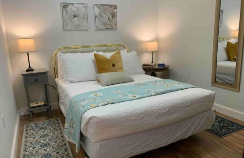 The Jailer's Cottage * Entire Home * Sleeps 12 - Foto 18