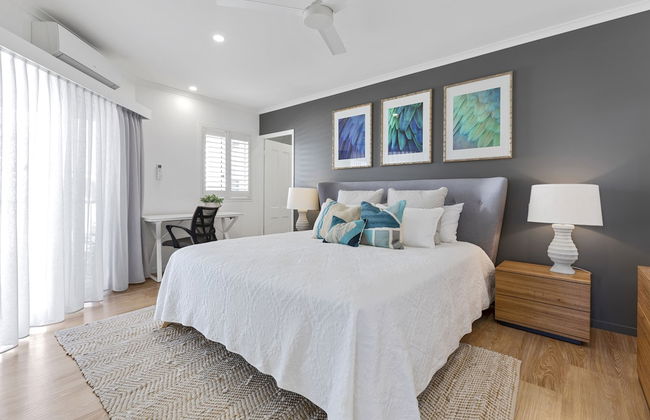 Noosa Outrigger Beach Resort - Photo 10