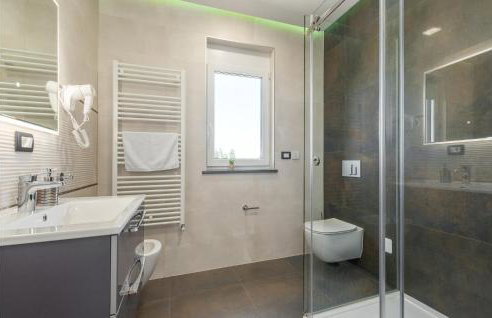 Pet Friendly Home In Porec - Photo 41