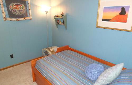 The Maple Cottage - Walk to Beach & Lake Michigan - Foto 34