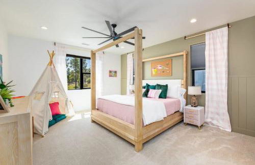 Flagstaff Barbie Dream House - Photo 2