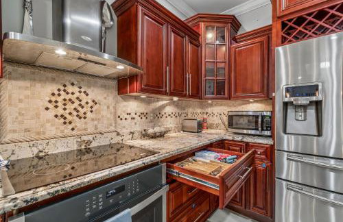 3br,3ba home near Downtown and Airport, Walk to the Stadium - Foto 21