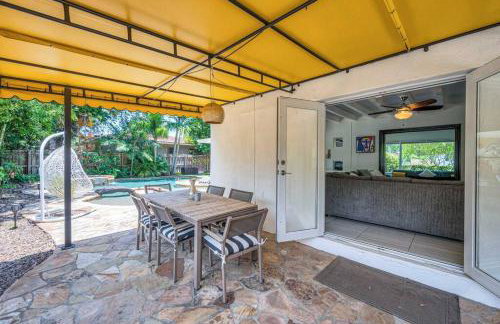 Modern Tropical Pool House North Miami Hot Tub - Foto 36