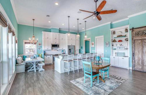 Escape Gulf Views Tiki Bar Sleeps 14 - Foto 3