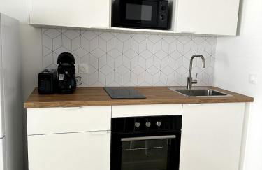 Studio Récent Prés d'Arènes Terrasse Wifi parking privé - Foto 8