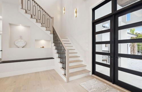 La Villa Nadia - Lakefront Luxury Vacation Rental in Destiny with Private Pool - Foto 26