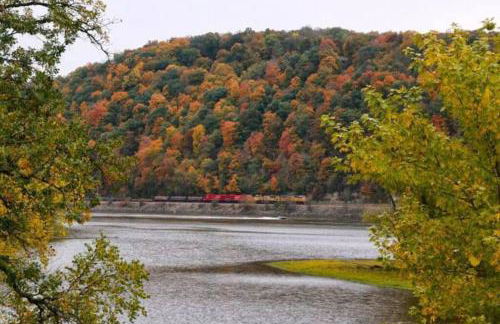 Unique and Serene Sunset Houseboat for 4 - Foto 12