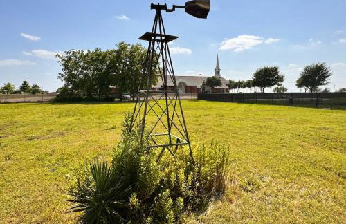 Tranquil 1,5 Acre Retreat with Modern Comfort - Foto 3