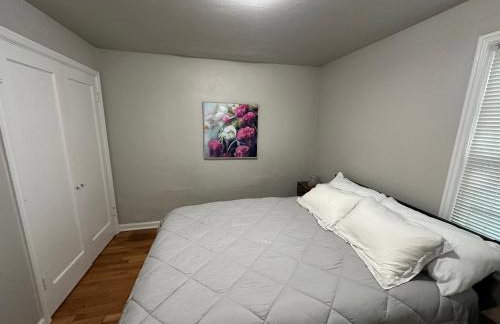 Charming 1930s Style Rustic Home - Photo 24