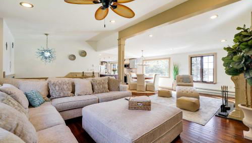 11 Mi to Slopes! Poconos Lake House with Beach - Foto 1