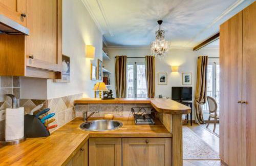 CHABLIS 27 avenue de la Bourdonnais 75007 - Foto 18