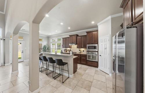 Cozy 4bdrm 3bath Home in The Woodlands - Photo 12