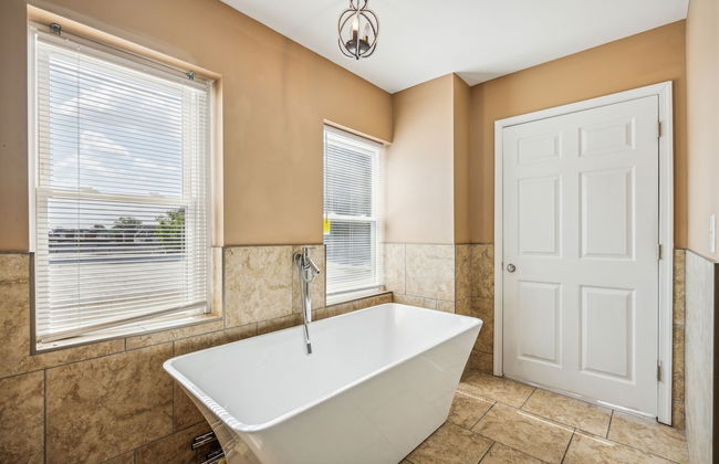 Elegant 5br Townhome In Prime Location 5 Bedroom Townhouse by RedAwning - Foto 22