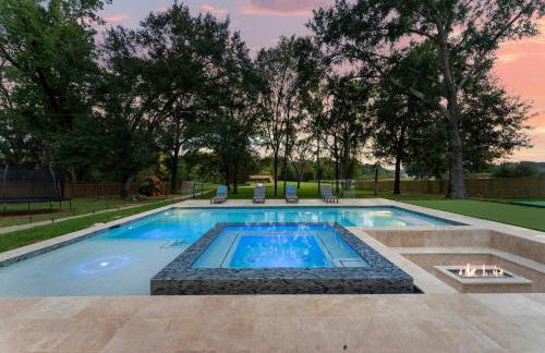 Pickleball & mini-golf, Pool/Spa, Epic Gameroom! - Photo 77