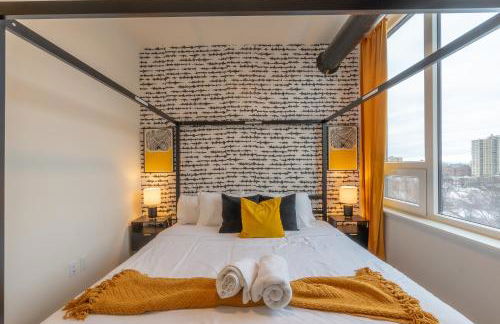 Bright and Bold Escape with NYC Views and Free Parking, Sleeps 9 and 2 Baths - Foto 17