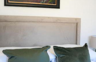 Train House - Photo 31