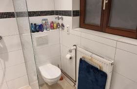 Basecamp 60 am Waldrand - für Gruppen Familien Monteure - helles 2-Zimmer-Souterrain - Frankfurt, Hanau, Gießen - kostenlose Parkplätze - Foto 26