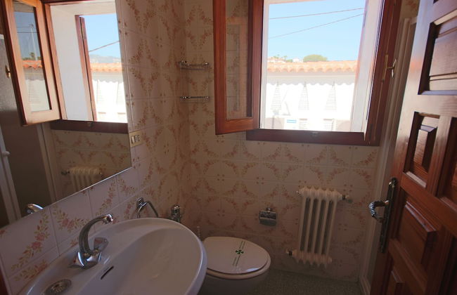 Only 100m to the Beach! Spacious Villa With Private Pool - 12 People - Foto 19