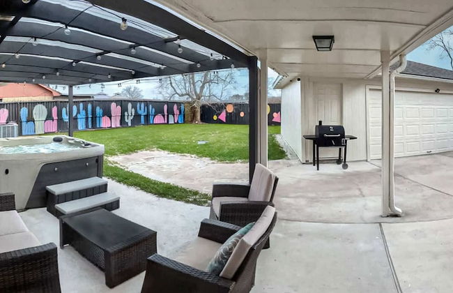 Vibrant Getaway Say Hello to the Best of Houston - Foto 34