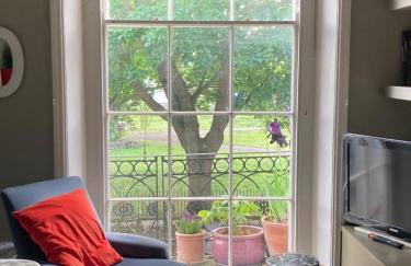 Beautiful, airy flat with Park views - Foto 3